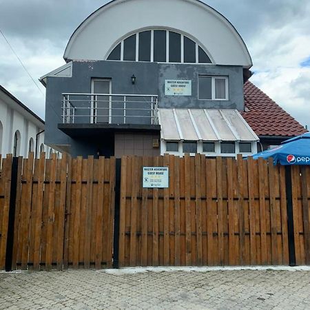 Master Adventure Guest House Vadu Crisului Exteriér fotografie